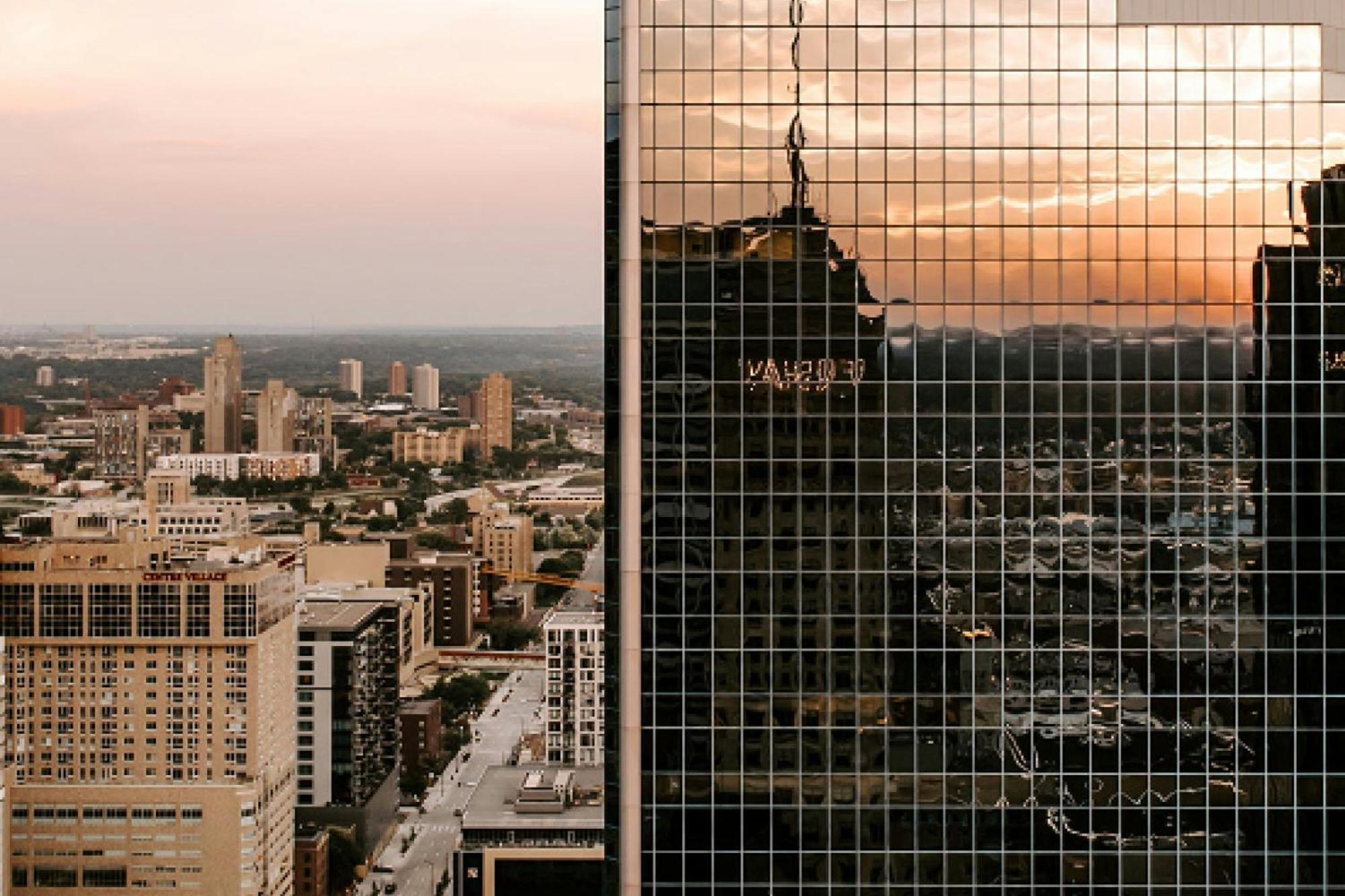 W Minneapolis - The Foshay Kültér fotó